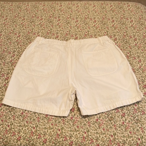 Cabela’s men’s shorts, excellent like new condition! - Picture 2 of 3